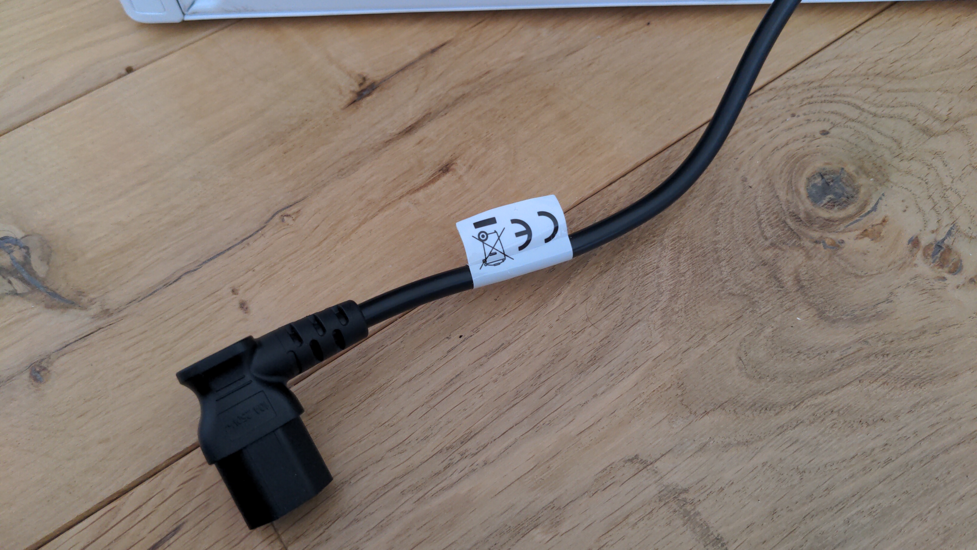The cable, with a CE sticker on it